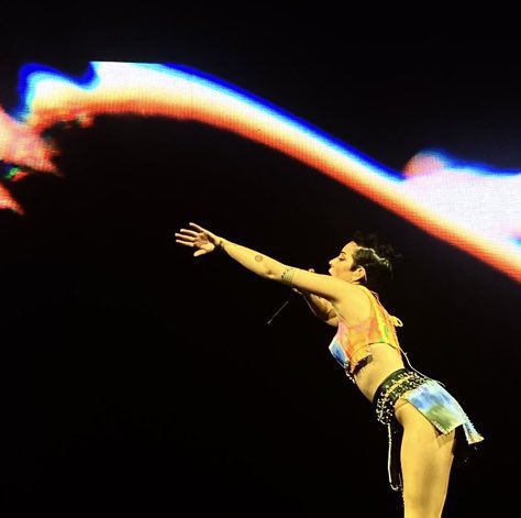 Throwback Halsey tweet media