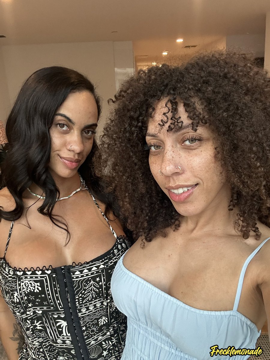 THE QUEEN OF FACIALS‼️👸🏽🍋💦 tweet media