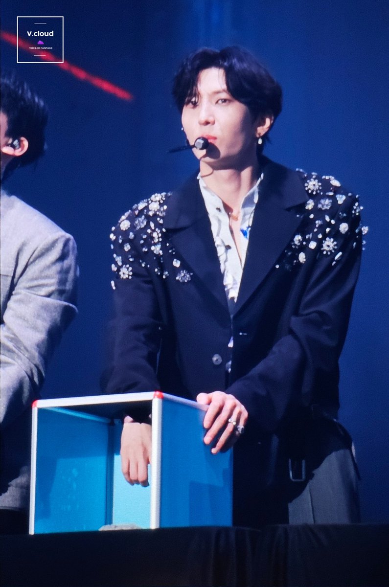 𝗩.𝗖𝗟𝗢𝗨𝗗 브이클라우드 tweet media