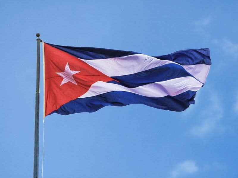 La Mas bella mi bandera la Defenderemos Siempre
#CubaEstaFirme