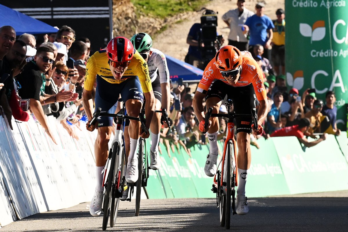 INEOS Grenadiers tweet media