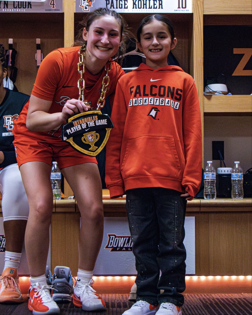 Paige Kohler.

Intangibles Player of the Game.
17 pts. 6 boards. All heart.

#AyZiggy | #EarnIt