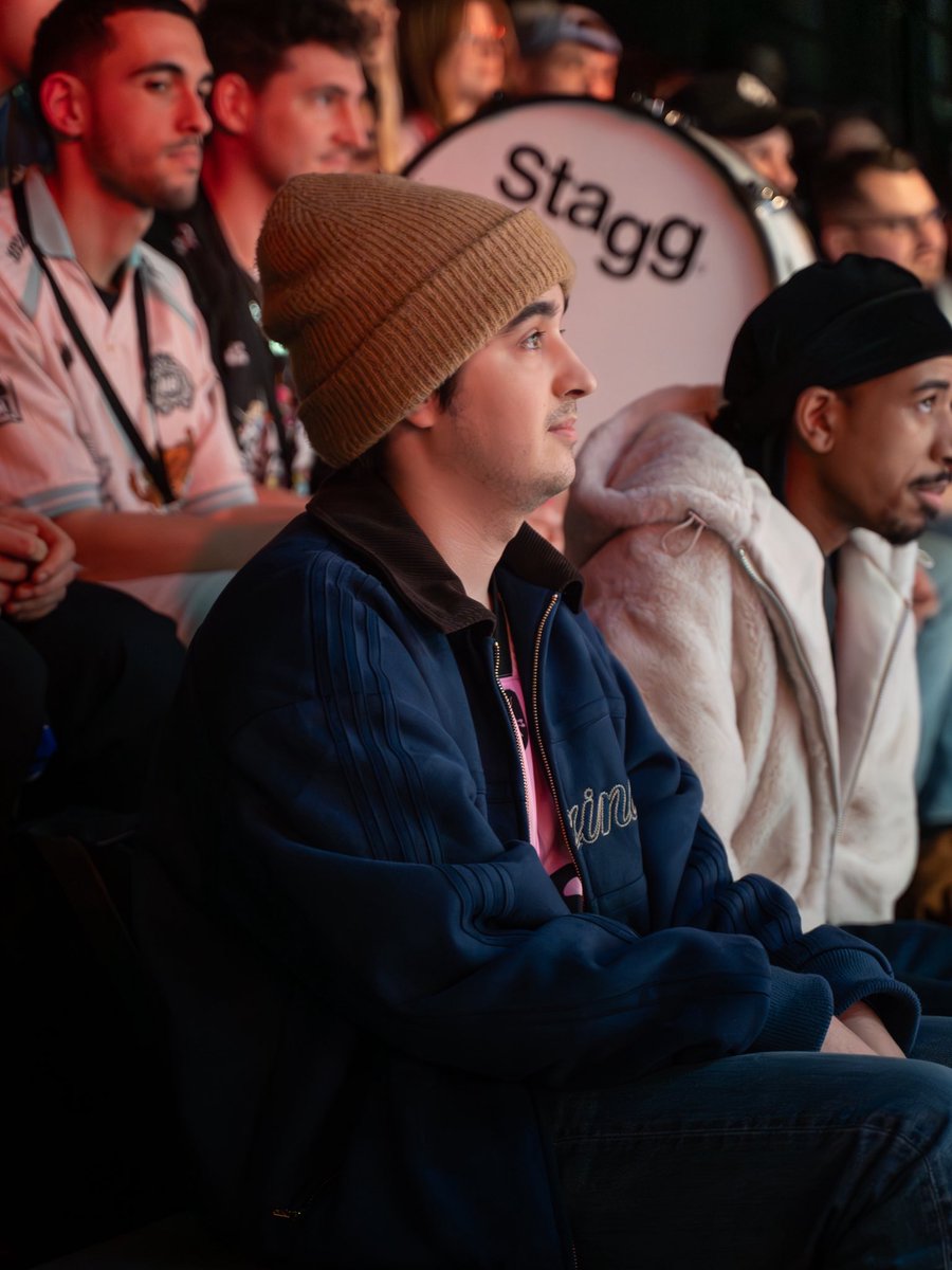 The Green Suits ⭐️ tweet media