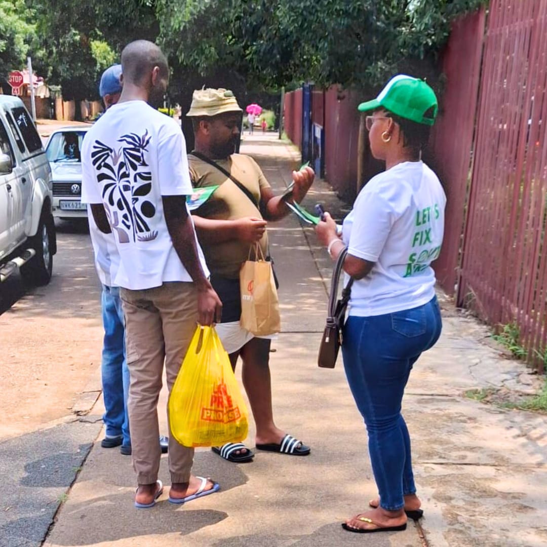 TshwaneActionsa's tweet photo. 💚 PTA EAST 💚 South Africans must act as one to challenge racism in all its forms and pro-actively work to break down racial stereotypes and racial prejudice.  Our Greater Pta East team of Actionaires hit the ground, too, educating the public about ActionSA. #letsfixSA https://t.co/ZKAO8B3TSk
