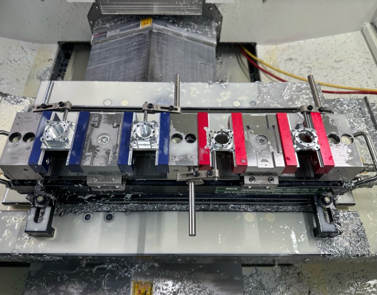 Hydraulic matrix chuck - an efficiency engine for multi-workstation ...