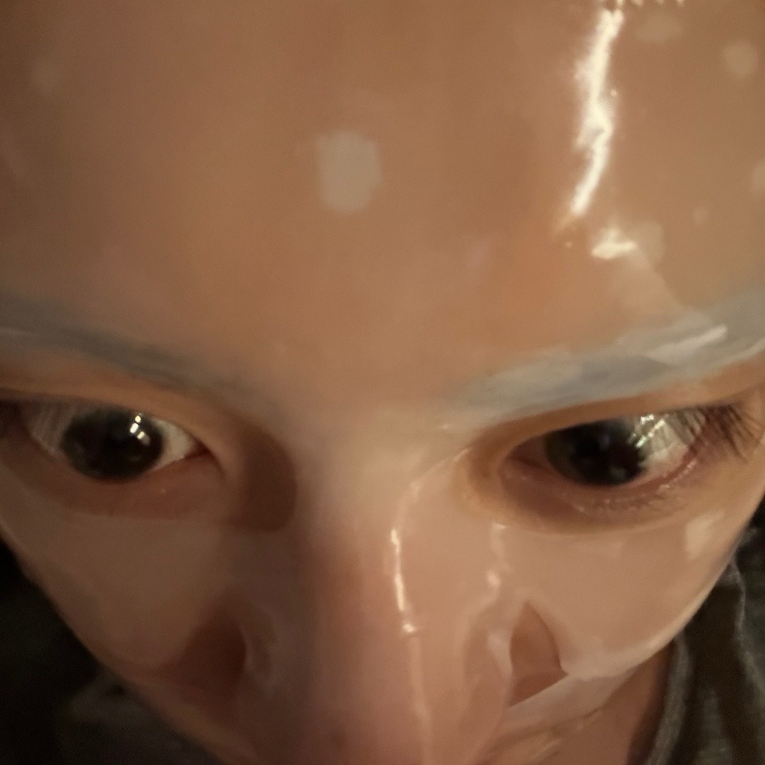 260223 CHANYEOL 🍒💭

"Since it's a special day, I'll send you a photo~"

"Don't save it~"

"ㅋㅋㅋㅋㅋㅋㅋㅋㅋ"

#찬열버블