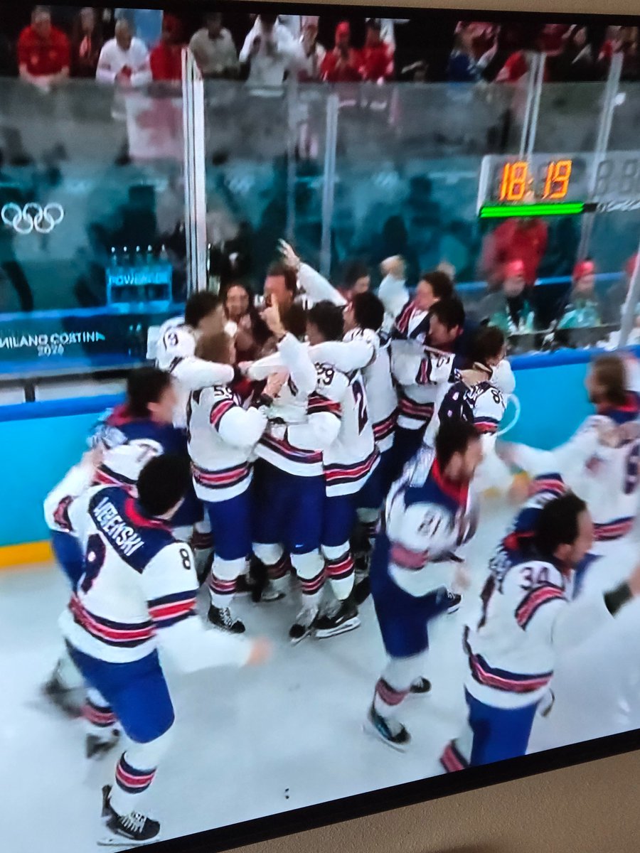 USA!  USA!  GOLD MEDAL!  #Olympics2026 #Hockey #usa