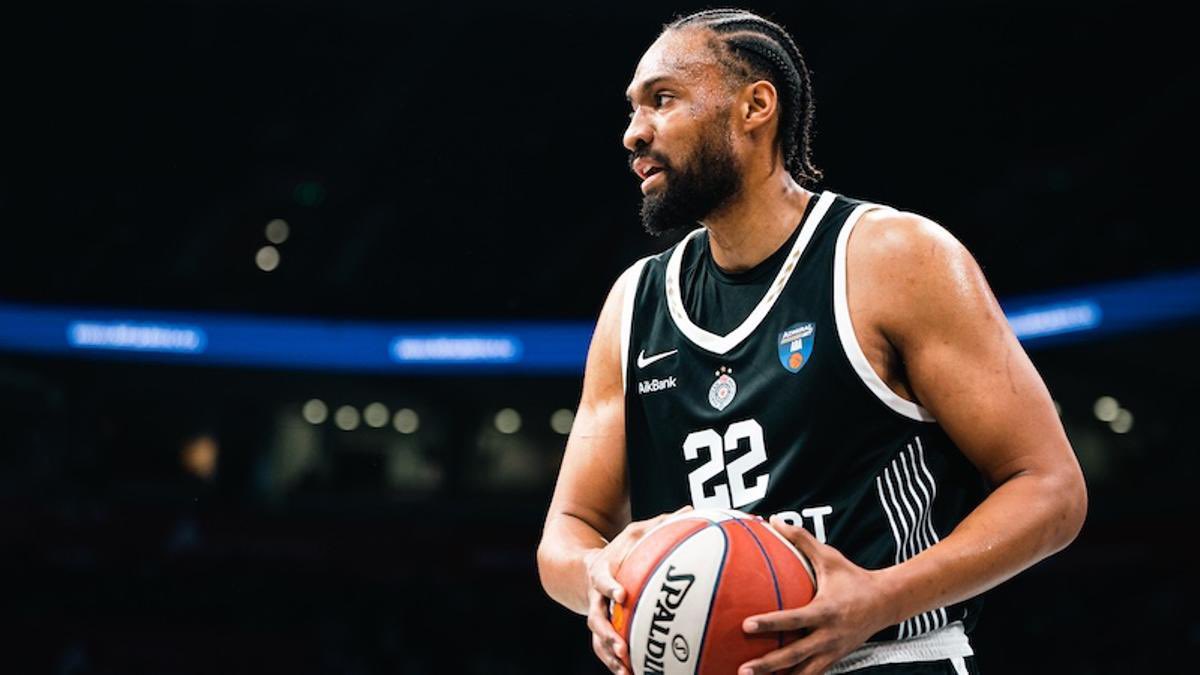 Adrian Rodriguez tweet media