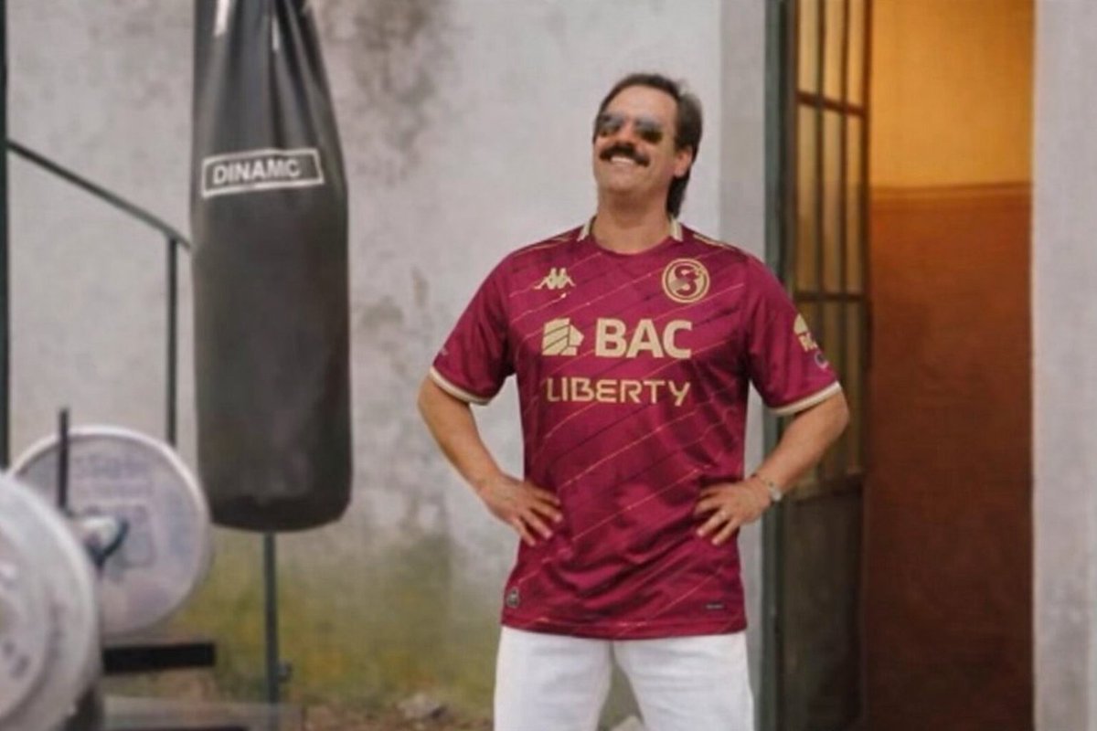 Hermosa mañana verdad, todavía veo que están llorando por aquí.