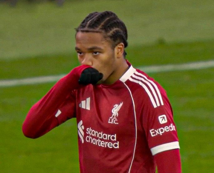 LFC_Tandy's tweet photo. You deserve to start every game.

This is complete bullsh*t. https://t.co/NTKfgvBDVE