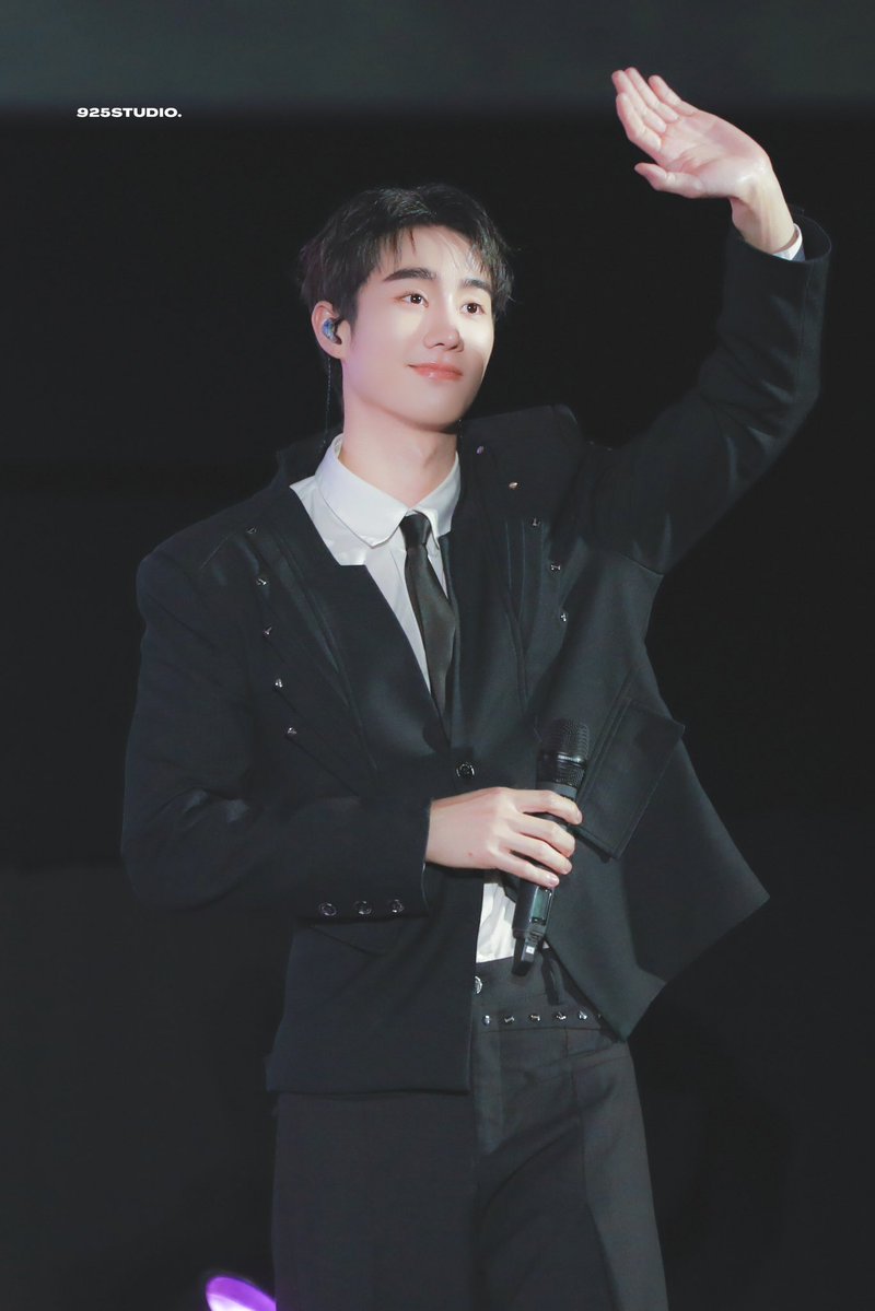 ฟอสเก่งที่สุดอยู่แล้วน๊า 🦊🧡💫💕
<a href="/fforcejs/">ฟอสสึมิอาจแทนคุณได้</a> #fforce_