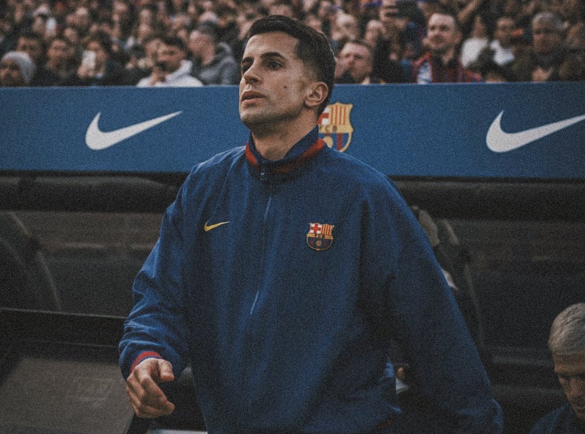 ⭐️ Cancelo’s first-half: 

• 1 assist 
• Created the most chances 
• 37/40 accurate balls 
• 3/5 accurate crosses 
• 5x possession won