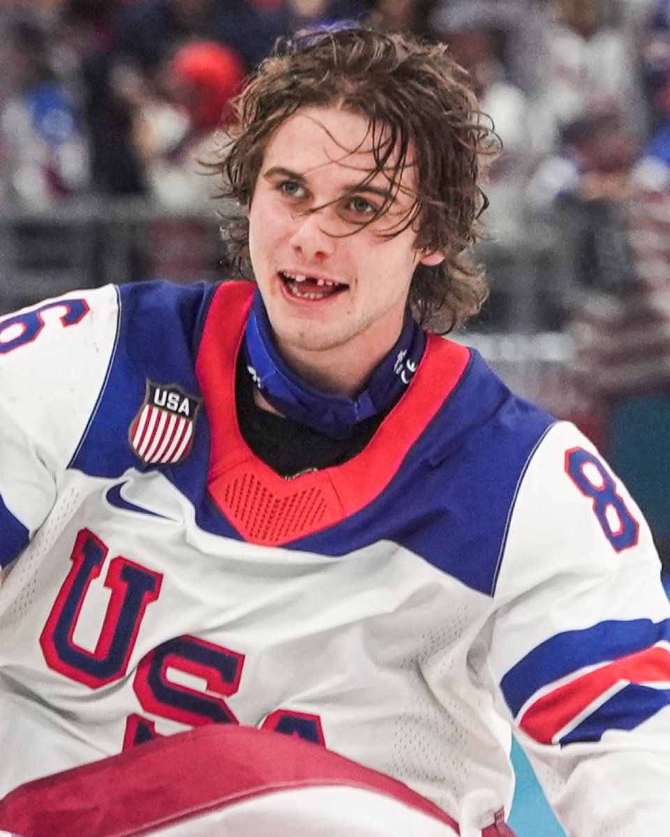 RGIII's tweet image. Jack Hughes sacrificed his teeth for USA Olympic Gold in Hockey. WHAT A WARRIOR!