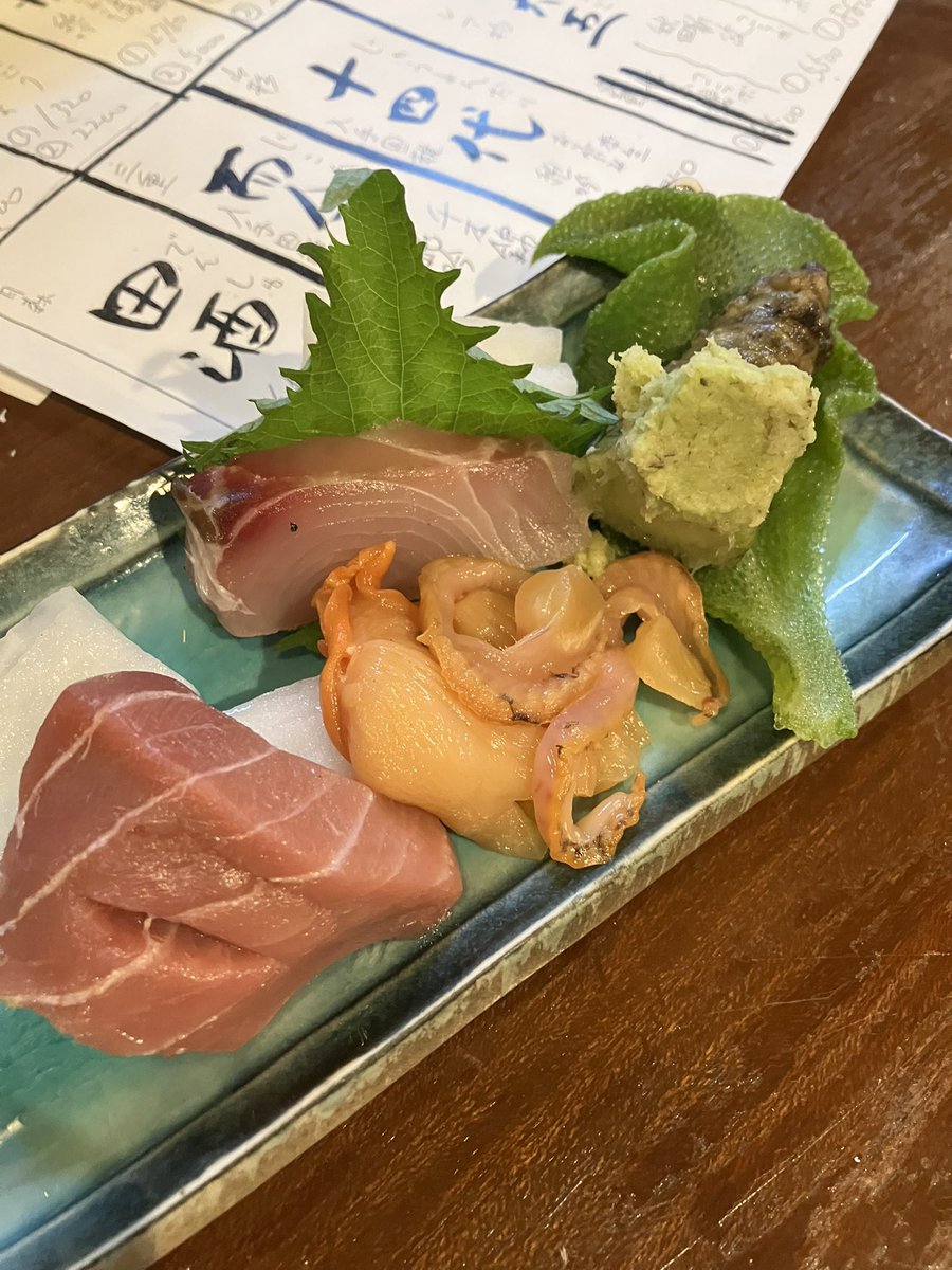 TakatsukiRyo's tweet photo. チクビさんと会ったので、魚と酒を極め決め。 https://t.co/4L2i8dJx98