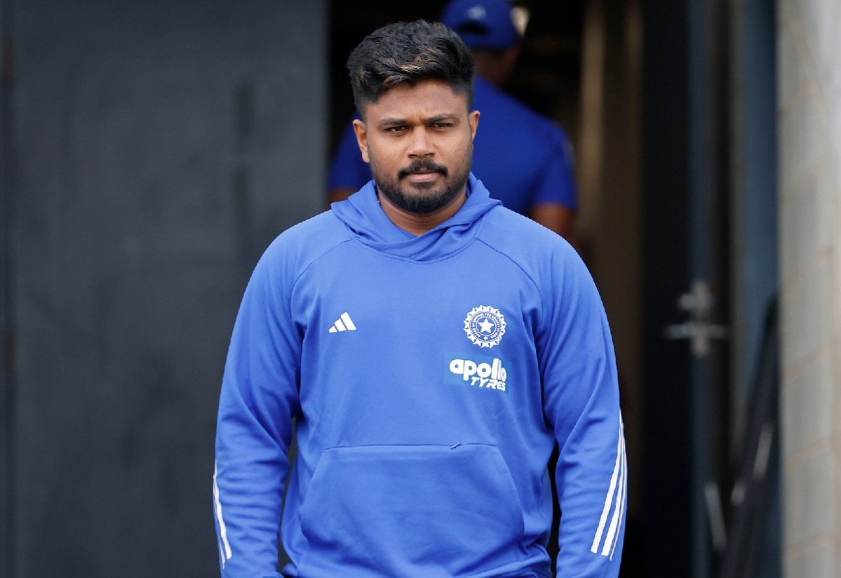 गौतम गंभीर ने कुलदीप यादव को बाहर बैठाया और दुबे , पांड्या,Tilak ,Varun, abhishek का परफॉर्मेंस 0

Axar को बाहर किया
Samson को बाहर किया
Abhishek एक फर्जी क्रिकेटर है
Hardik ने भी 44 रन दिया

देश को हराने की जिम्मेदारी गौतम गंभीर को लेनी चाहिए । आखिर गंभीर कब सुधरेगा ?
#INDvsSA