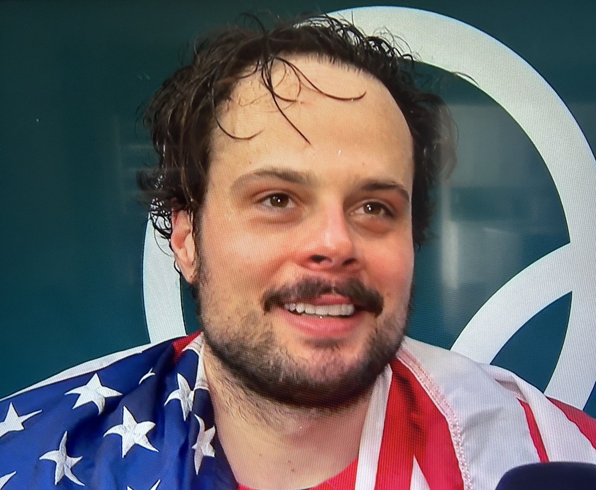 𝕃𝔼𝔸𝔽𝕊 𝔽𝕆ℝ𝔼𝕍𝔼ℝ tweet media