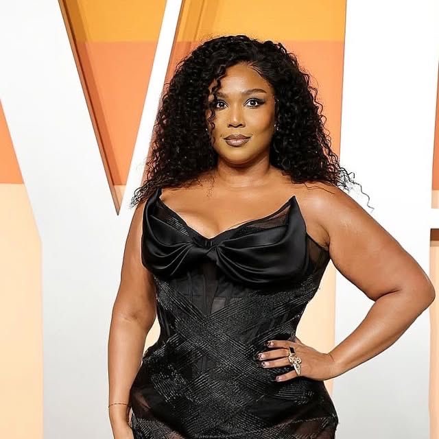Lizzo has reportedly lost her voice due to Ozempic side effects:

“Thank goodness I don’t need my voice to sext”