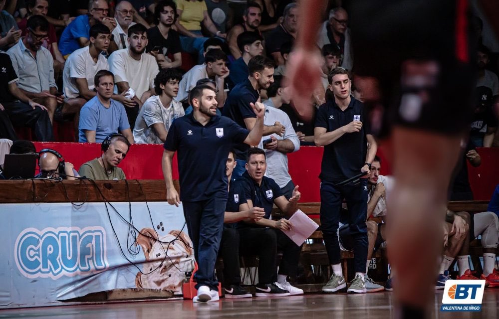 #LUBxBT | “NOSOTROS TENEMOS OBJETIVOS ALTOS”

Defensor Sporting se impuso a Aguada y logró su primer objetivo de meterse en playoffs. Luego del juego, fuimos tras las palabras de su DT Gonzalo Brea.

📝 <a href="/Brianrz2000/">Brianrz</a> 

👉🏻 wp.me/p6K7W2-11CI