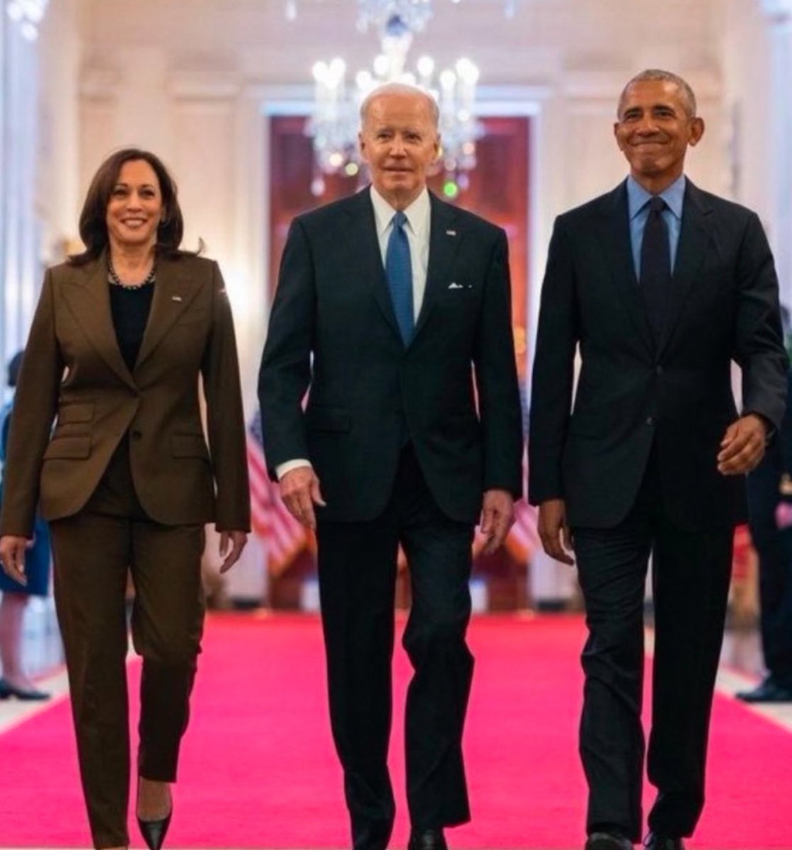 I miss class, kindness and leaders who are respected worldwide in the White House! 

Thumbs up and Repost if you agree! 👍