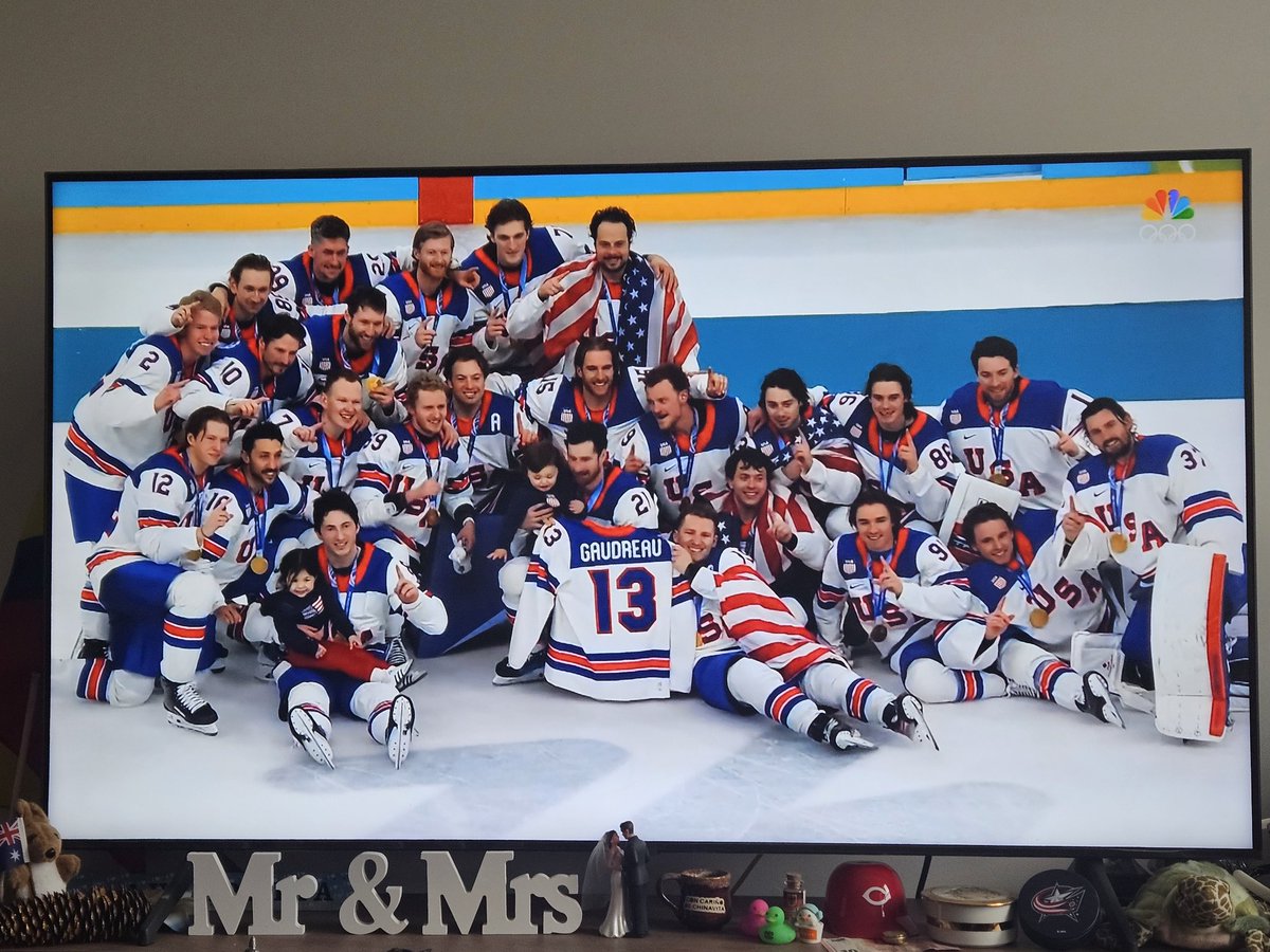 NHill740's tweet image. They did it for Johnny! #TeamUSA #CBJ #ForJohnny