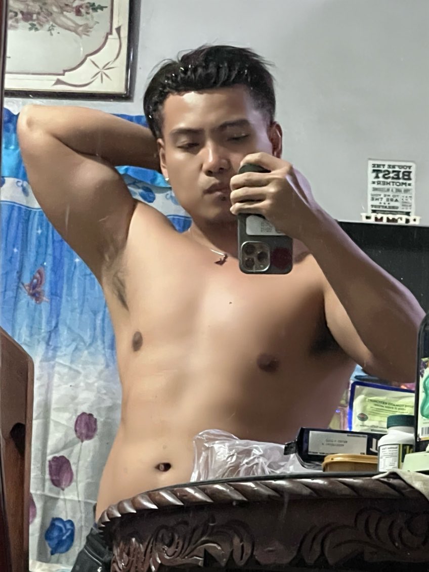 ItsMeBasch's tweet photo. Pardon the dirty mirror
‘Twas a productive weekend @kristoff0428
#ProgressCheck https://t.co/gCk60HHNfC