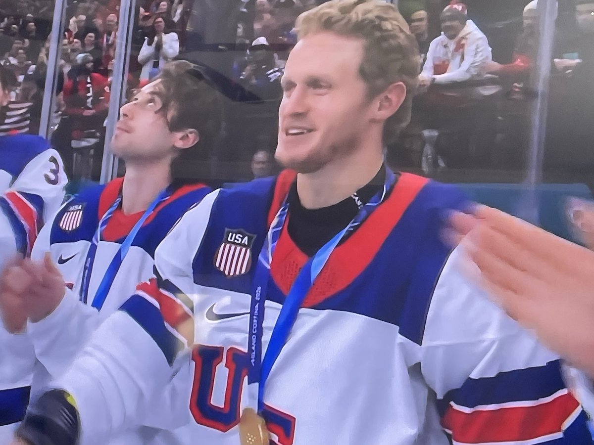 BHSBoerma's tweet photo. @OmahaHKY Congrats Jake! Go Mavs! https://t.co/fw4zijyYbQ