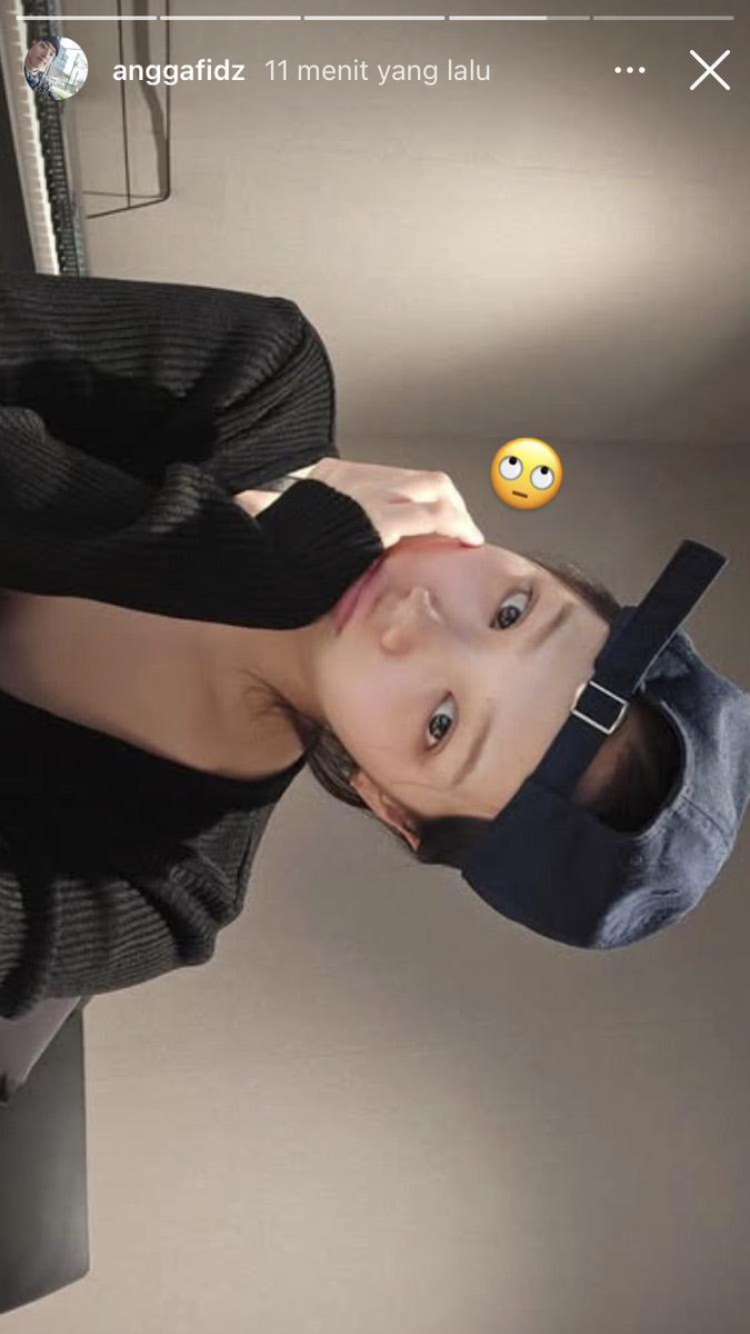 losenario's tweet photo. and camellia just never be able to said, "hafidz, before you go home to another one... why won't you love me?

—

ssamdaram two tweets au. https://t.co/J2jc7Euygg