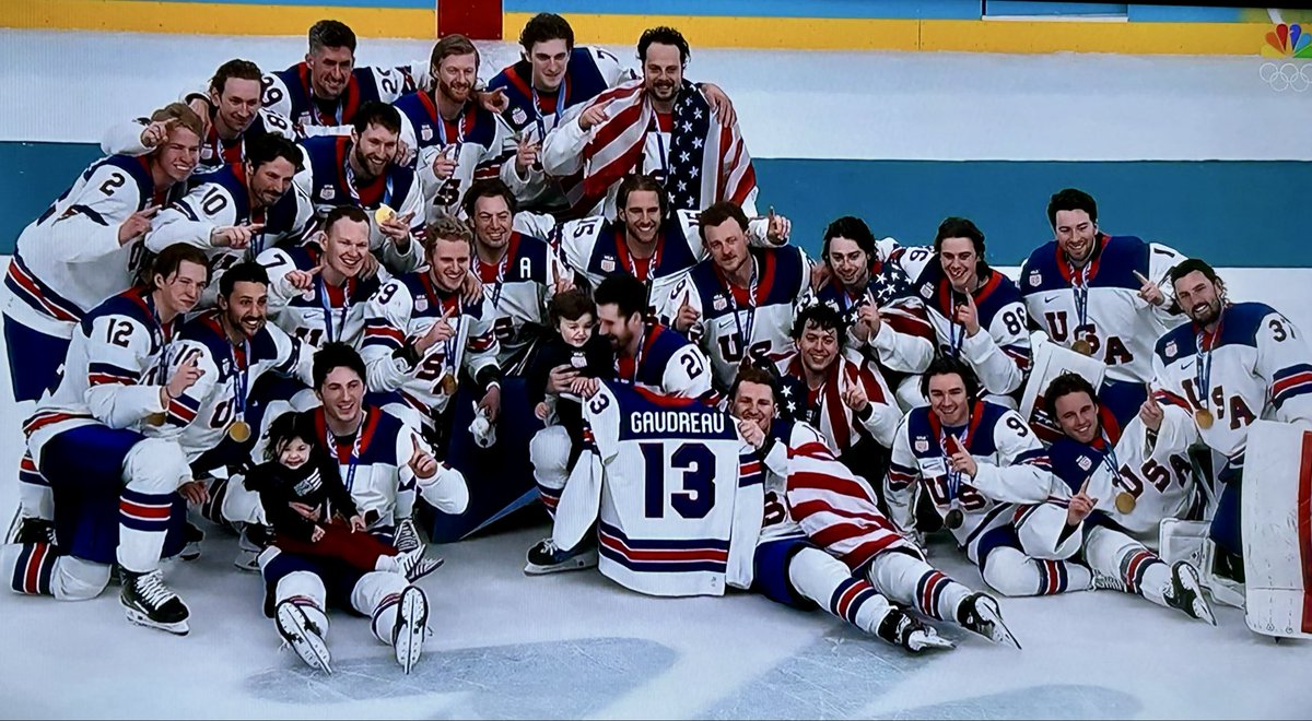 JeffNuich's tweet photo. This moment is everything. ❤️ #WinterOlympics #TeamUSA https://t.co/FX80DdKrRk