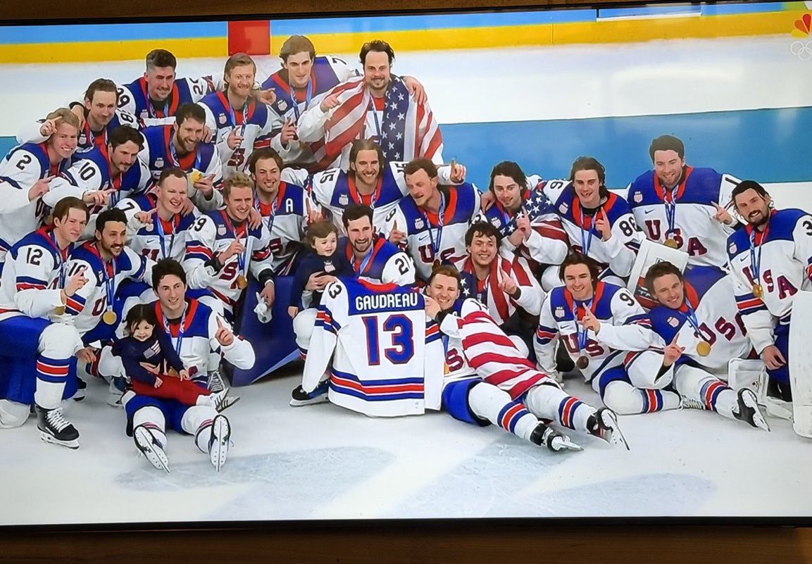 What a picture. Not sure how Tirico kept it together. 🇺🇸