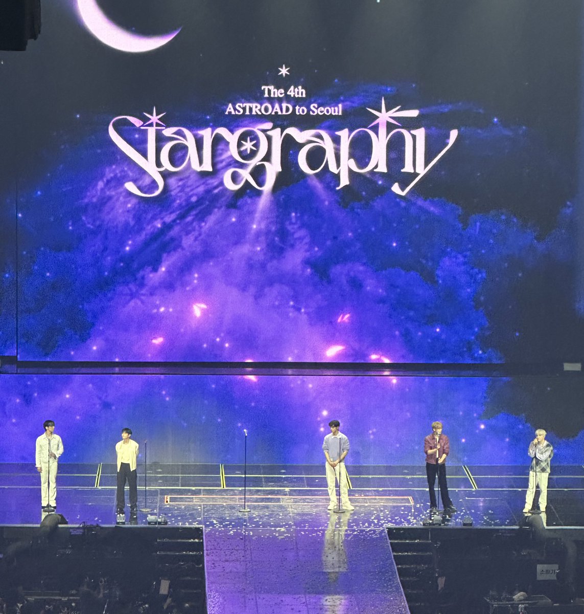 an_roha's tweet photo. #아스트로10주년_영원히빛날별들

Nhớ 🥺💜 năm nay cho gặp nữa nhé https://t.co/VNRYGFFVCW