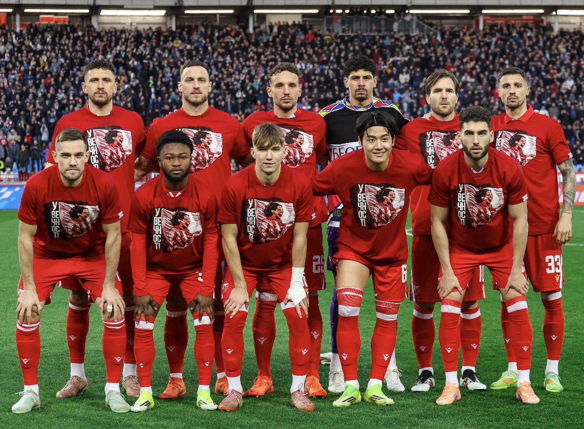 Siniša Mihajlović zauvek u našim srcima! ❤️

🔴⚪️ #fkcz