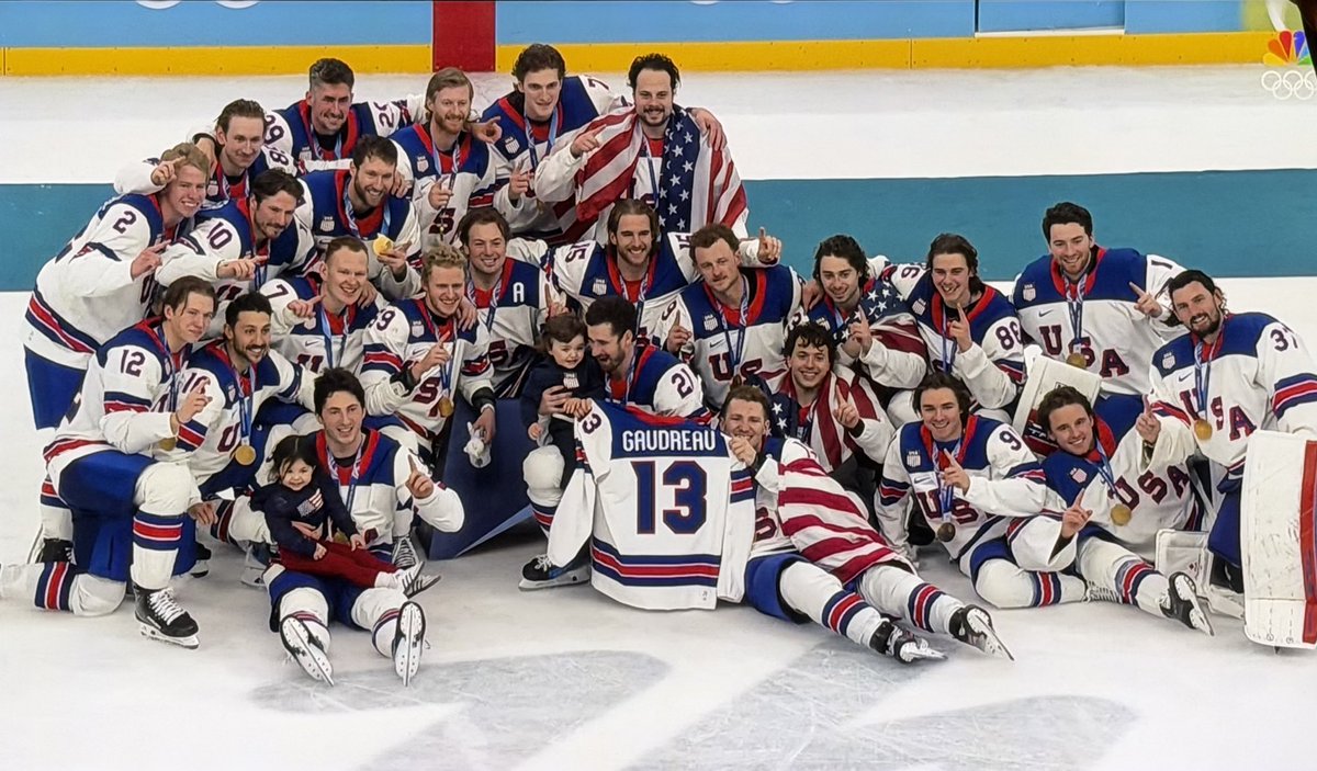 LovelessEnt's tweet image. Who cutting onions? 🥹🇺🇸 #ForJohnny #USA #WinterOlympics #Olympics2026