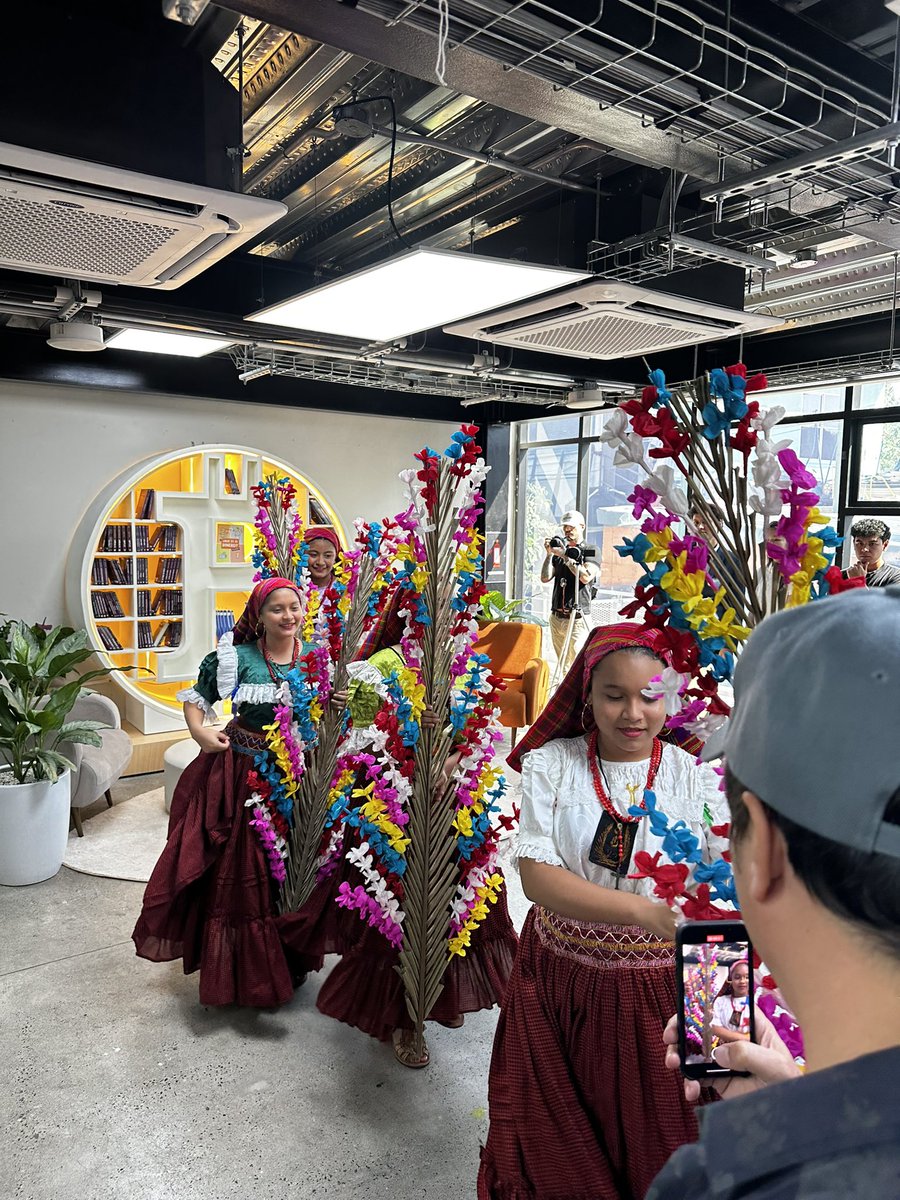 aveotero's tweet photo. Incredible time in Panchimalco! such a powerful location to choose for a Bitcoin Zone in #ElSalvador 

This weekend, we attended the inauguration of the third #BitcoinZone by @bitcoinofficesv in #Panchimalco. 

This Bitcoin Zone showcases the transformation El Salvador is currently experiencing a striking contrast between an indigenous heritage town and the state-of-the-art financial freedom and innovation brought by #Bitcoin.

Panchimalco is one of the last strongholds of indigenous heritage in El Salvador. It is the only place in the San Salvador Department where Náhuat (the Pipil language) is still spoken. The people of Panchimalco, as #sovereign #individuals, refuse to abandon their indigenous culture and identity; instead, they are now #embracing the sovereign and decentralized culture of #Bitcoin. 
The inauguration ceremony was led by @maiojose1 from @bitcoinofficesv and @sliptone from @TejidoSocialSv