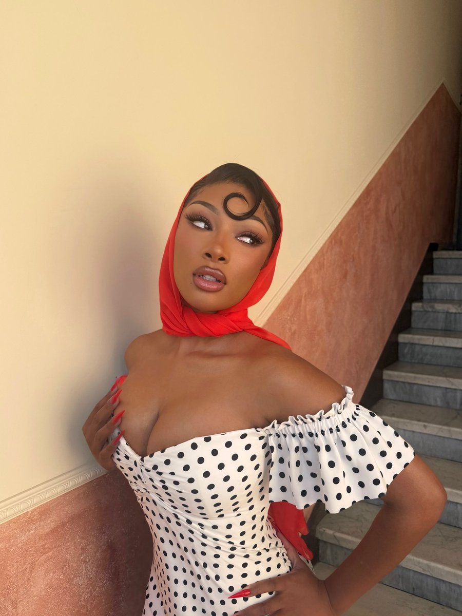 TINA SNOW tweet media