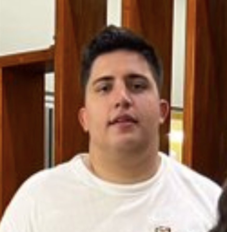 marinhotuita's tweet image. eu já falei que a gente precisa se olhar no espelho antes de ficar falando da aparência dos outros na internet cara