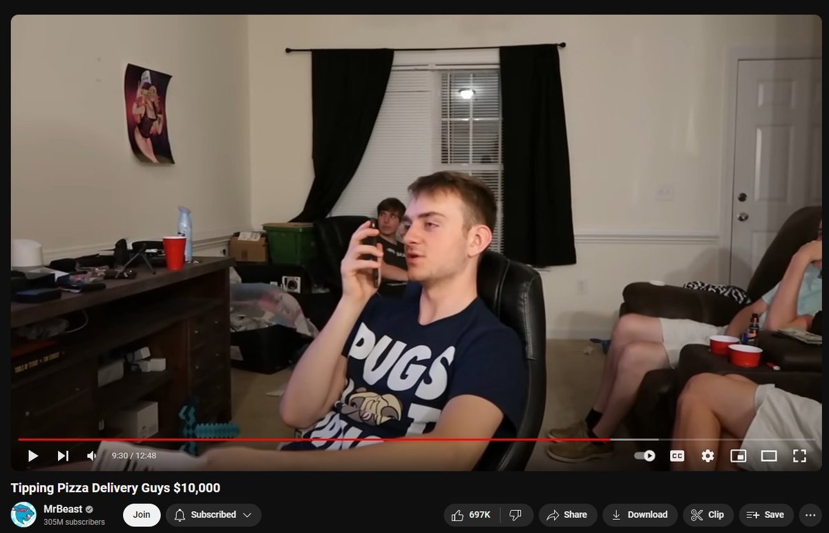 Oye Mr Beast pq tenias un dibujo lolicon de una niña real en tu casa y por que lo mirabas tan fijamente??????? 👀
