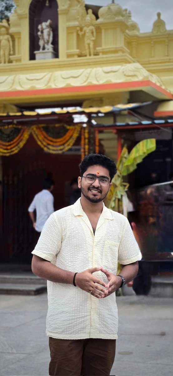 yashwanthpunna's tweet photo. The standard has been set
#x #saiyashsyk #yashsyk #devotion #kharmanghat #hanuman #temple https://t.co/2HAdfPuLD3