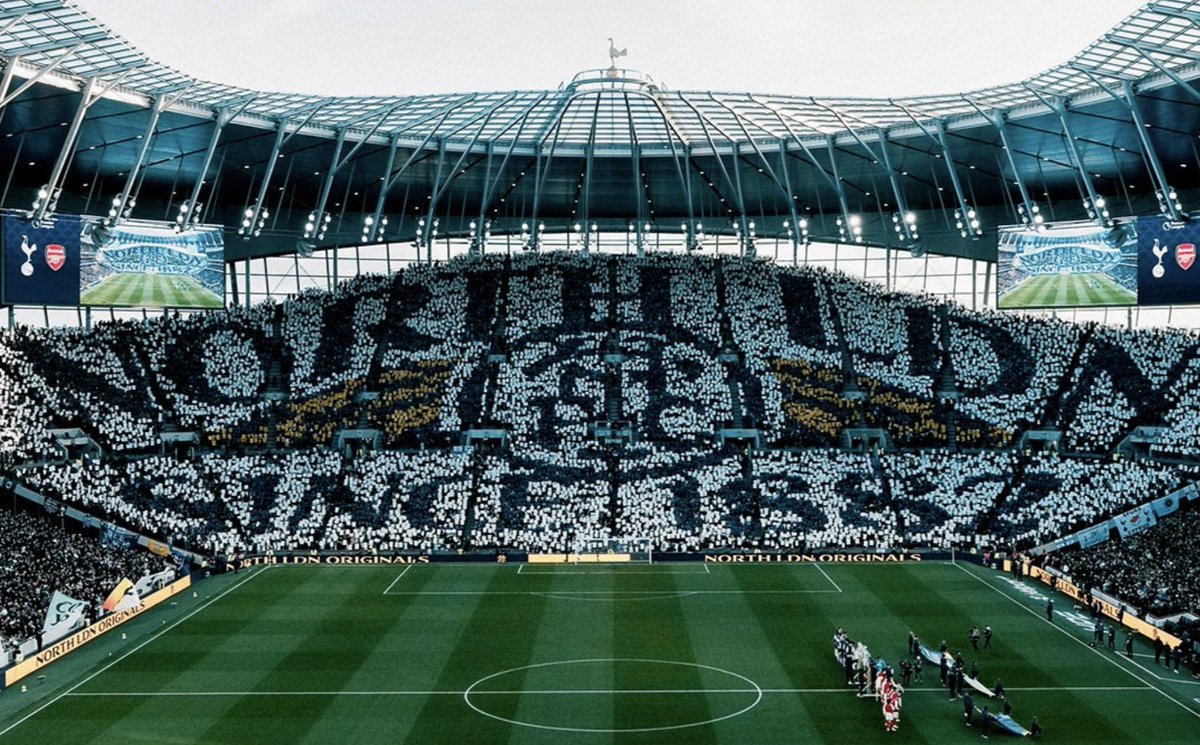 Guapísimo el mosaico en el Tottenham Hotspur Stadium de Londres para el derbi entre el Tottenham y el Arsenal.