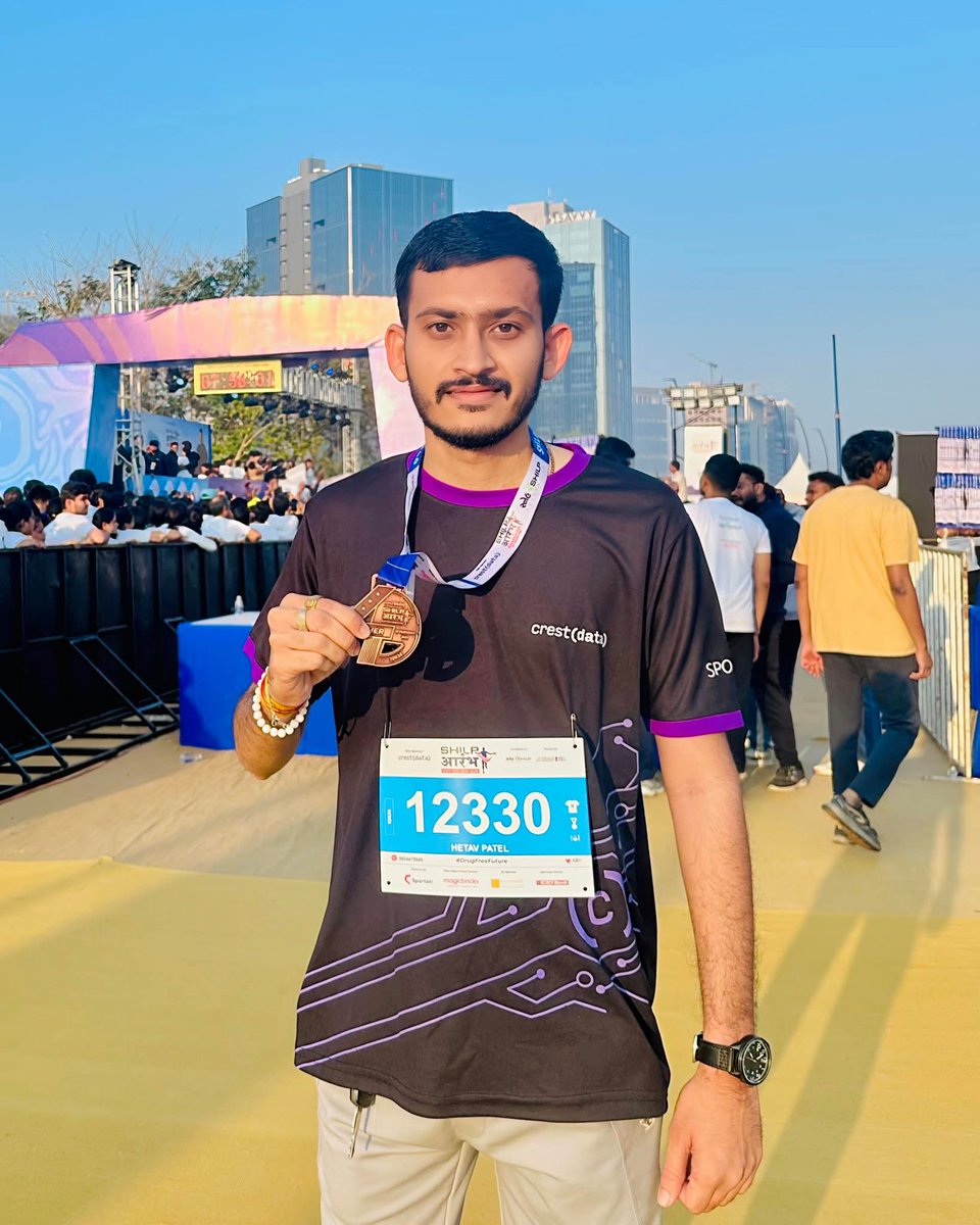 HetavPatelBJP's tweet image. What a fantastic experience at Shilp Aarambh 4.0! 🥉

Completed 10 km in 83 minutes ✌️

The message of today's program was to keep the youth away from drugs and move them towards a healthy and conscious society.

#fitindia #youth