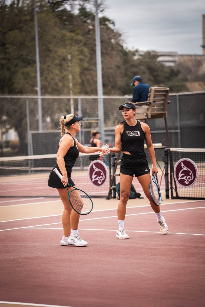 Reminiscing on that home win 🏠🔥

3-0 at home 😼 Thanks to everyone who showed out!

#EatEmUp