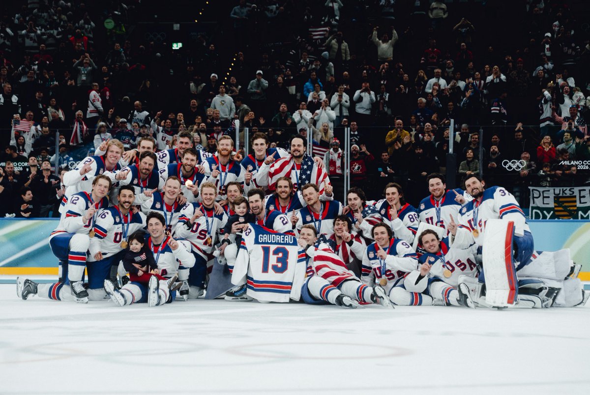 A moment they'll all never forget 👏 #MilanoCortina2026 #WinterOlympics