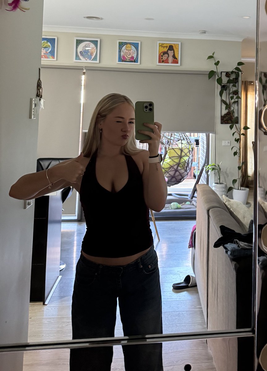 elise tweet media