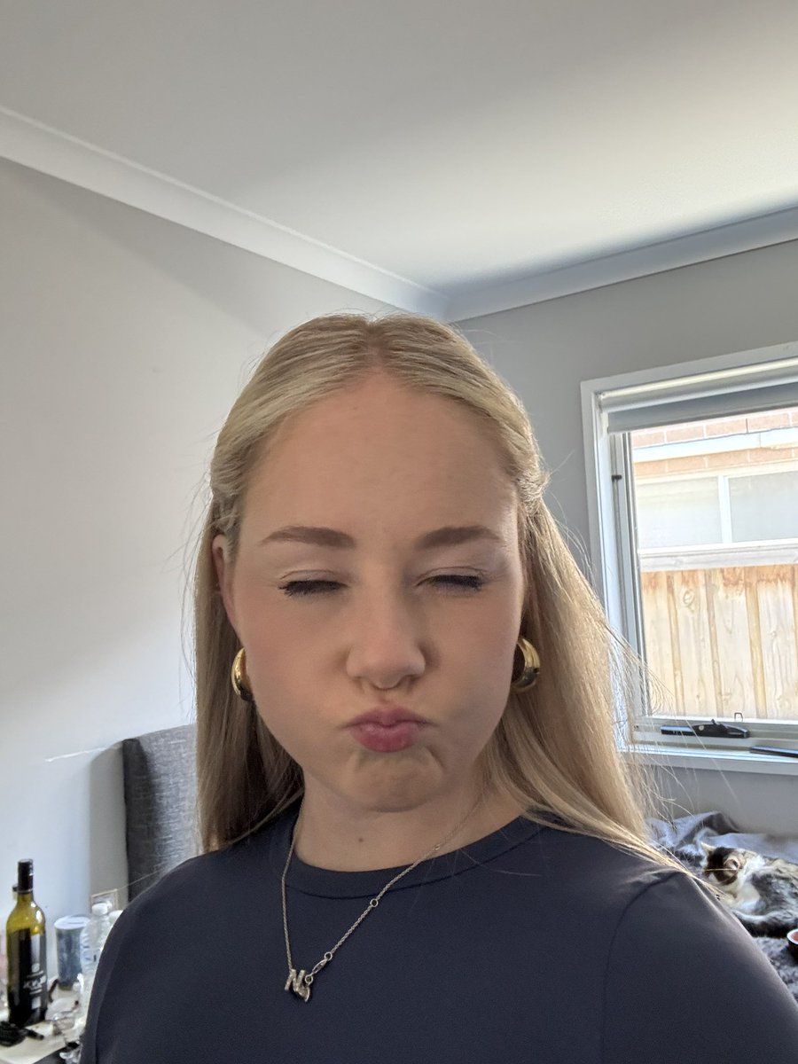 elise tweet media