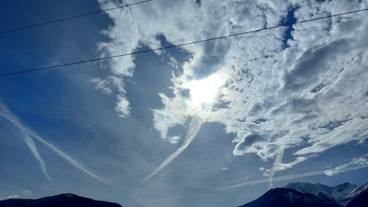 Switzerland Today this afternoon !
Something serious is happening and nobody is telling us about it!