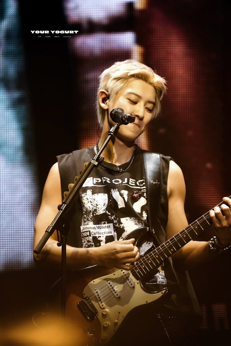 Happy debut anniversary Chanyeol 💕 the kid who has grown up to love music is now an amazing musician adored across the world. 🥹 I pray that you keep shining for a long long time. 
#14YearsWithChanyeol
#찬열아_데뷔14주년_축하해