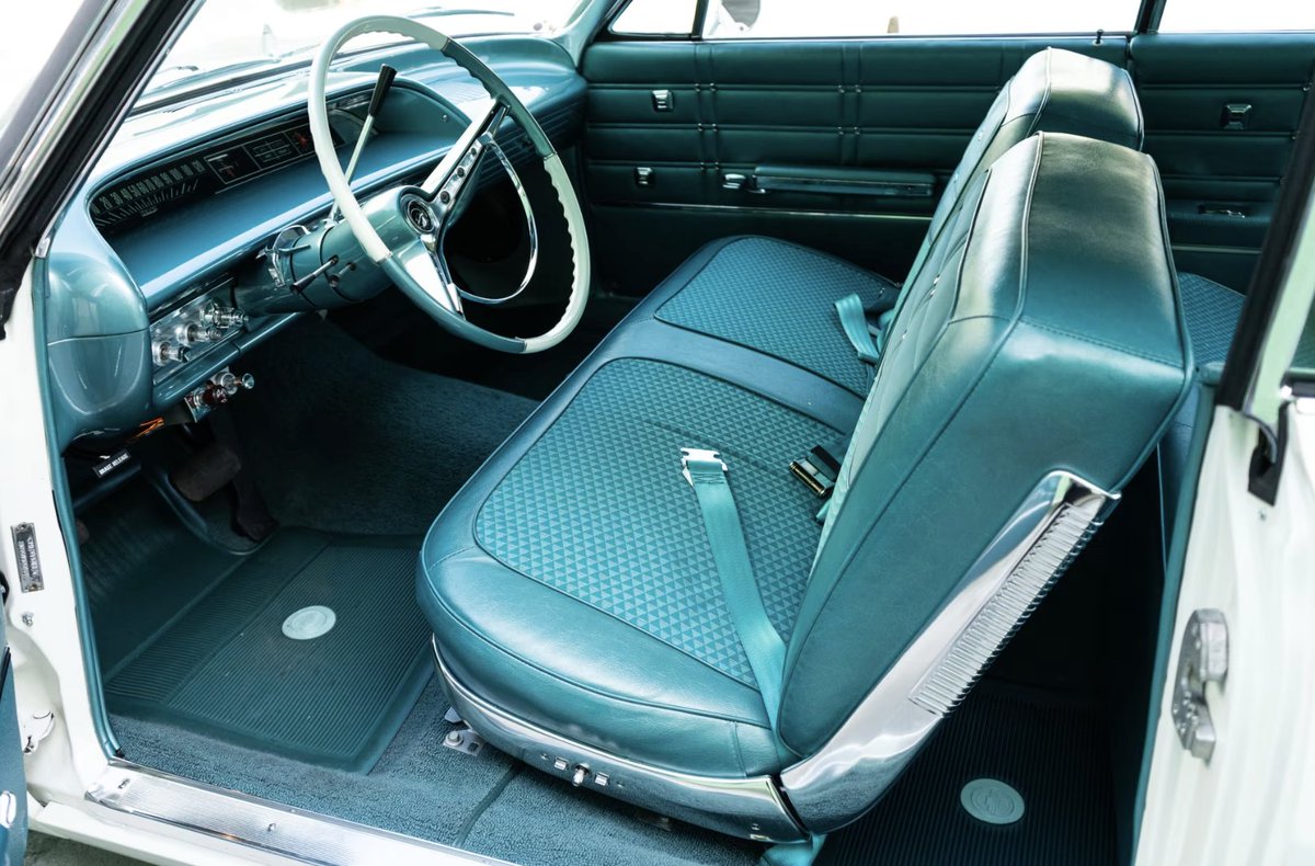 Mecum Auctions tweet media