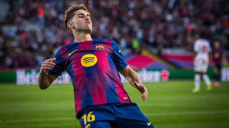 dany_fcb0's tweet photo. Fermín está completamente enfermo, hermano. Vaya puto golazo 😫 https://t.co/fPCcLzrcjx