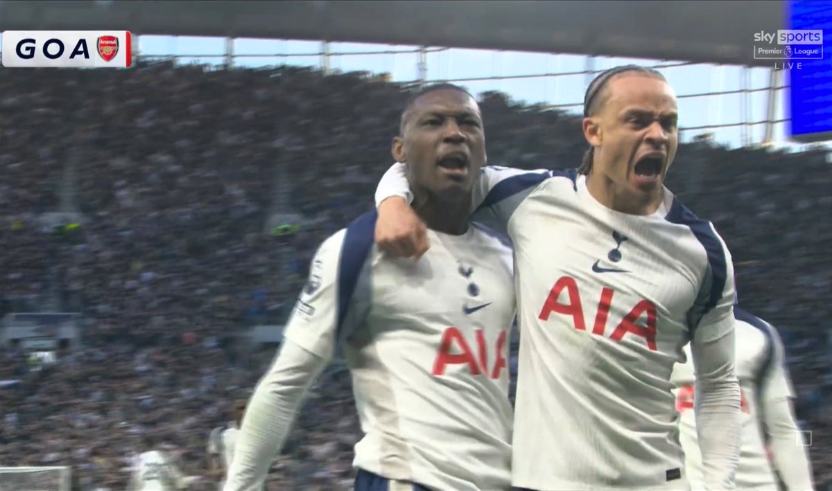 The Touchline | 𝐓 tweet media