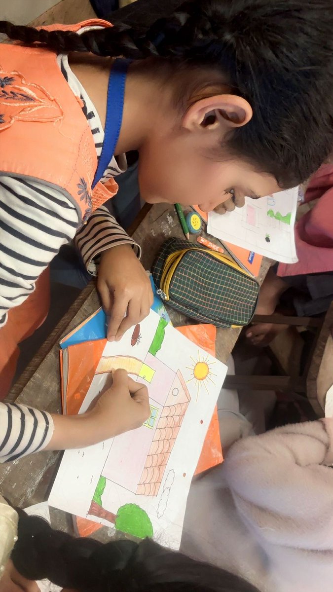 VRIKSH PATHSHALA organized a joyful drawing competition to encourage creativity, imagination, and self-expression among children. Students beautifully shared their dreams through art.

#DrawingCompetition #VrikshPathshala #VrikshBeTheChange #CreativeKids #HappyLearning