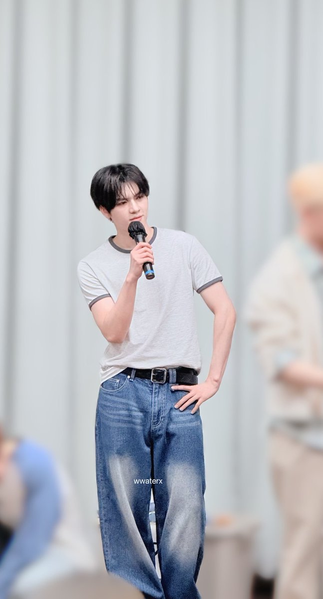 260222 마이스타굿즈 팬사

ยอร์ช cosi ปี 4

#파우 #POW #요치 #YORCH